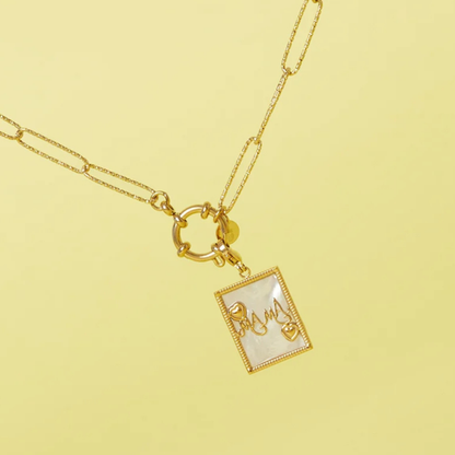 Charm Mamá